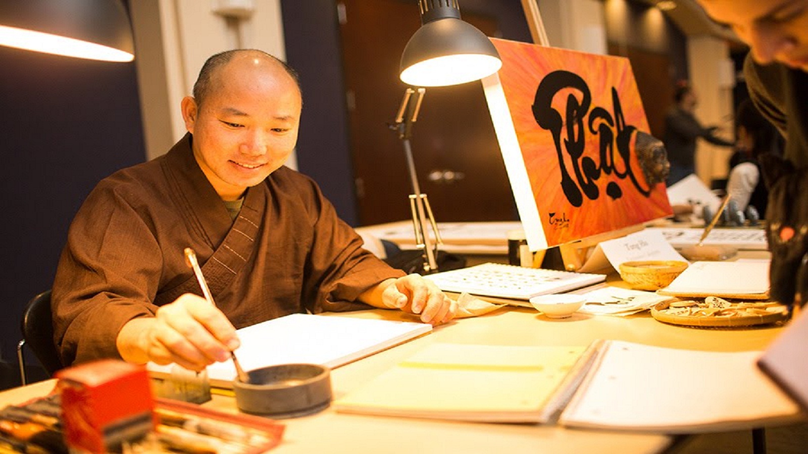 hoi thao